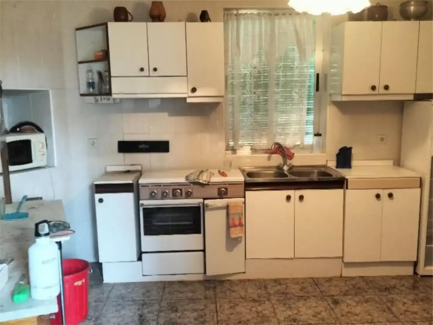 Cuina de Casa adosada en venda en Pozo de Urama amb Moblat