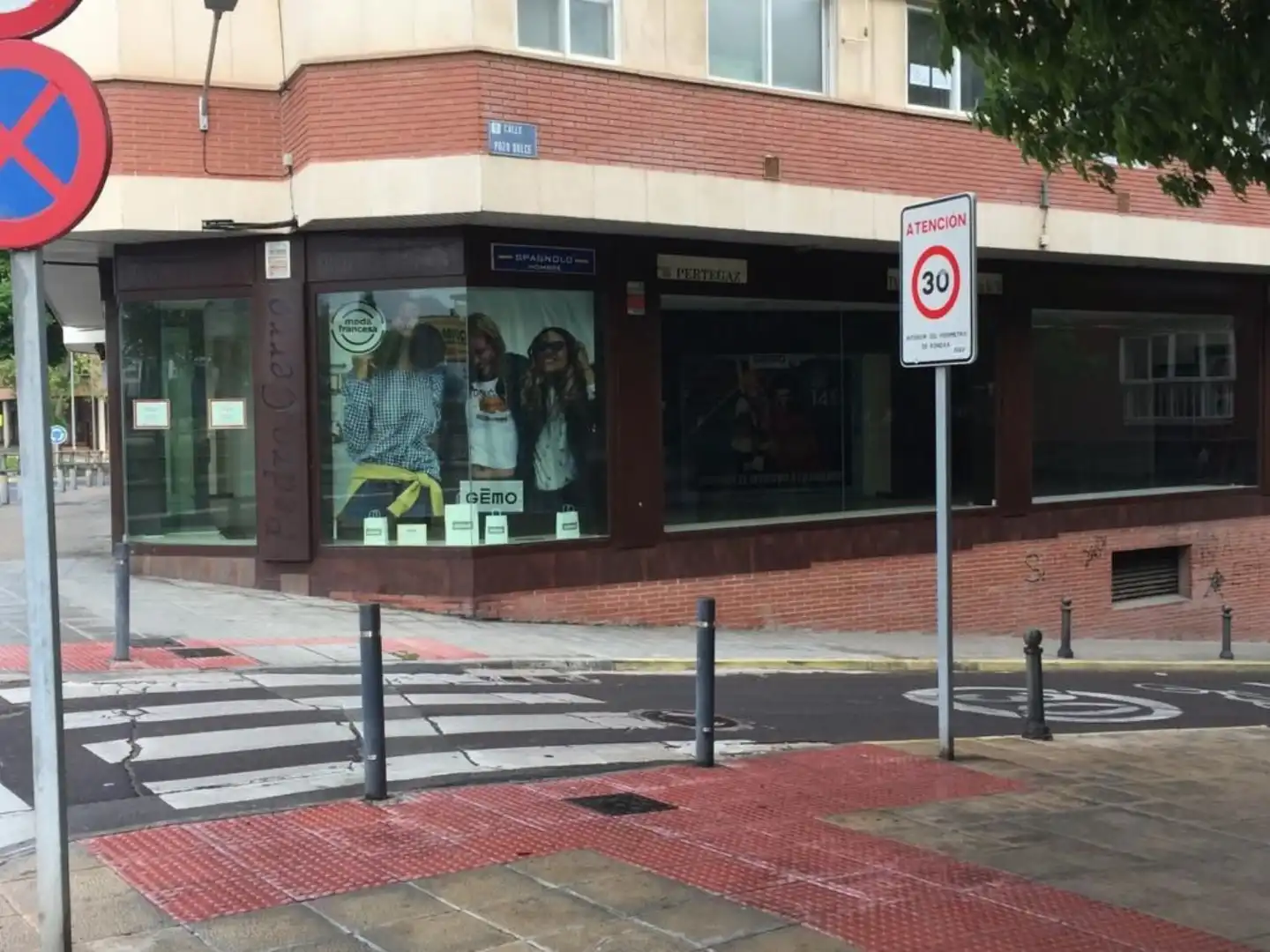 Local comercial de lloguer a Calle Granada, imagen 11