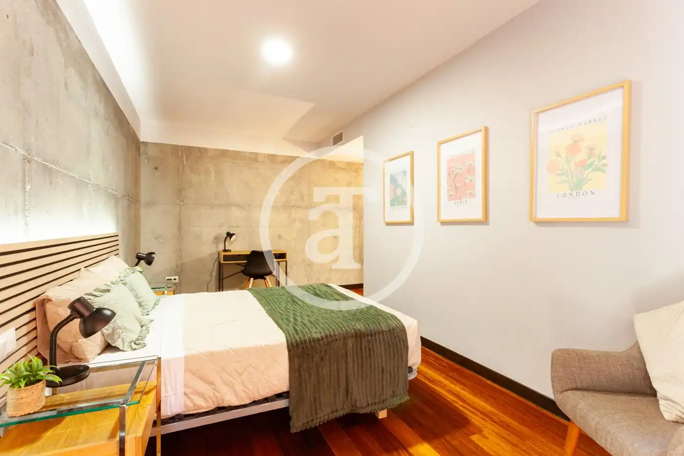 Bedroom of Duplexes for rent in Madrid  with Air Conditioner, Heating and Furnished
