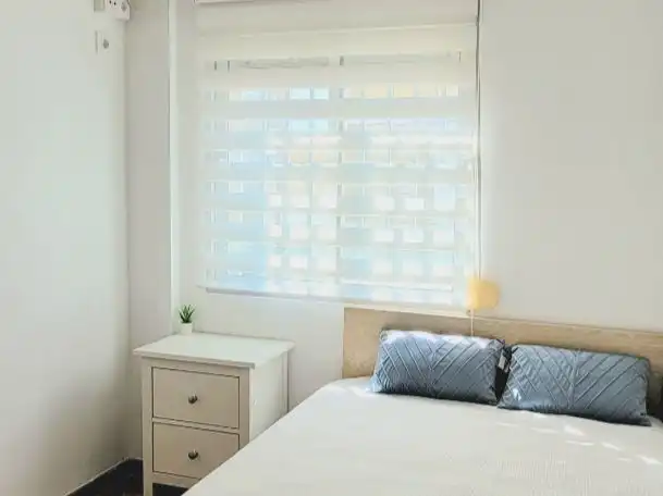 Room in Avenida de Sánchez Pizjuán, 15, El Torrejón - El Cerezo