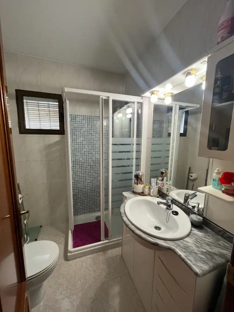 Baño de Casa o chalet en venta en Chiva con Aire acondicionado, Jardín privado y Terraza