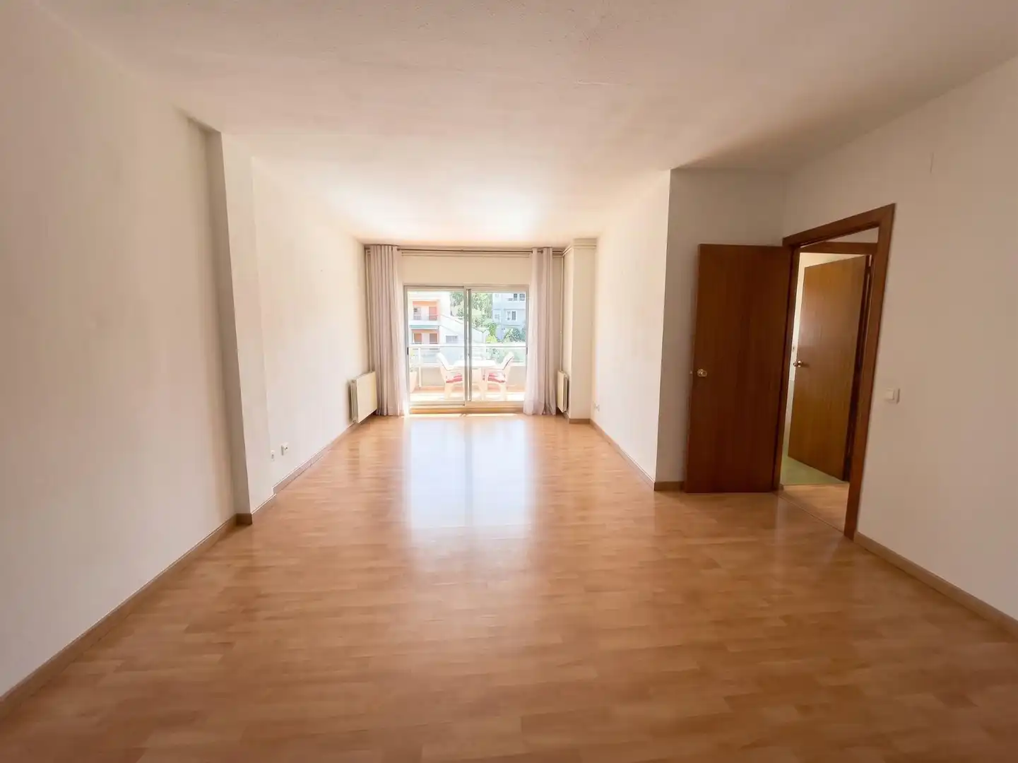 Apartamento con ascensor en venta en Sant Julià, imagen 2