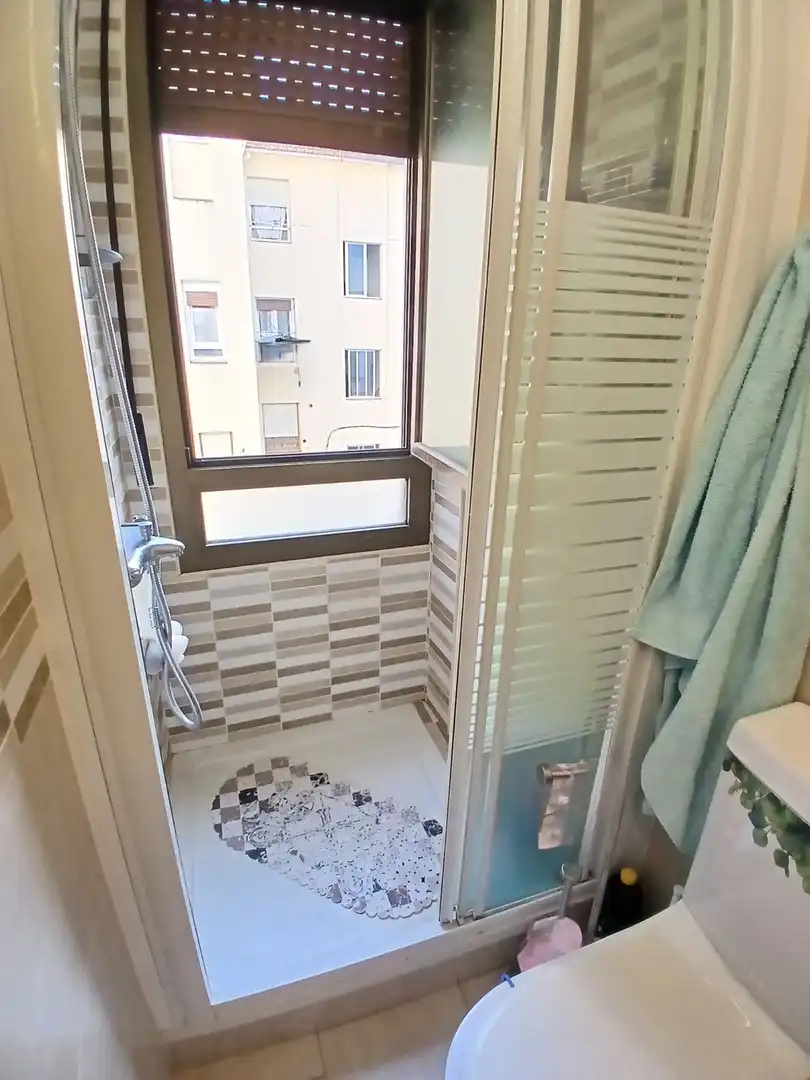 Bathroom of Flat for sale in Barakaldo   with Heating and Balcony