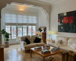 Living room of Flat for sale in  Valencia Capital  with Air Conditioner, Heating and Storage room