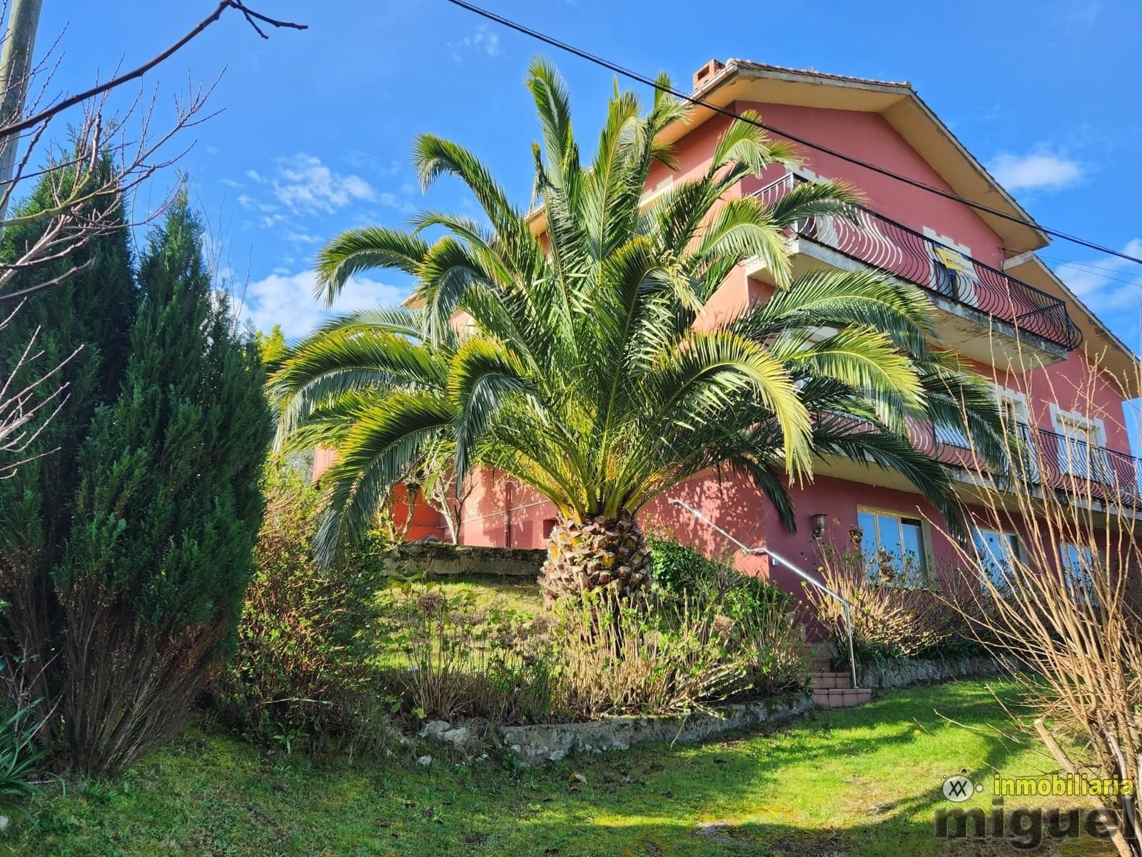 Jardí de Casa o xalet en venda en Ribadedeva amb Calefacció, Jardí privat i Terrassa