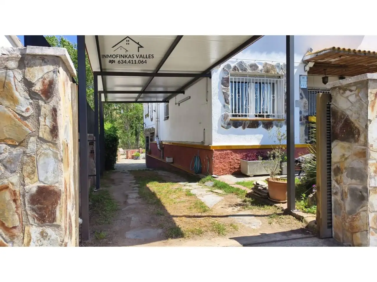Exterior view of Houses for sale in Santa Eulàlia de Ronçana  with Air Conditioner, Heating and Private garden