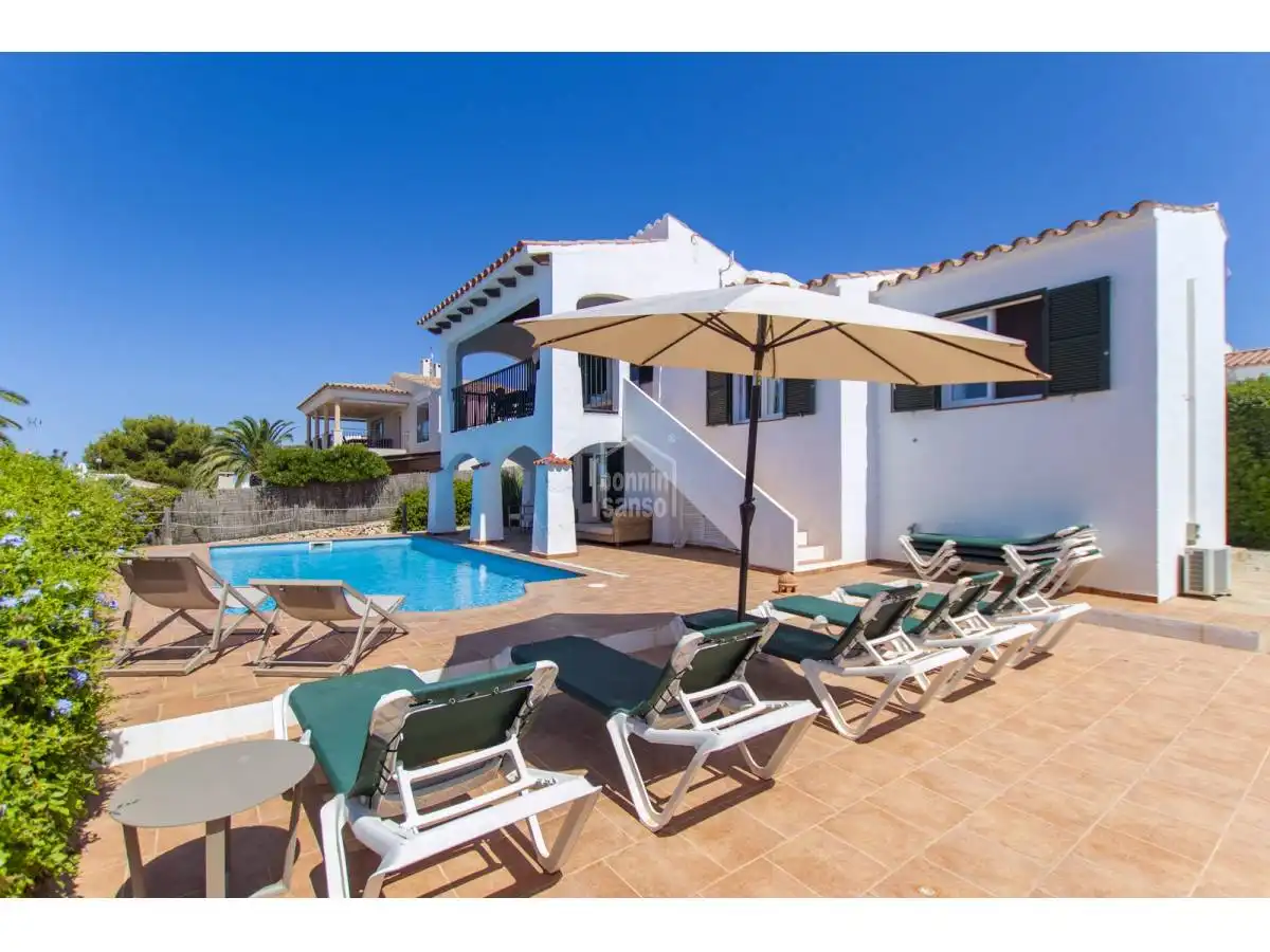 Houses for sale in Binibèquer