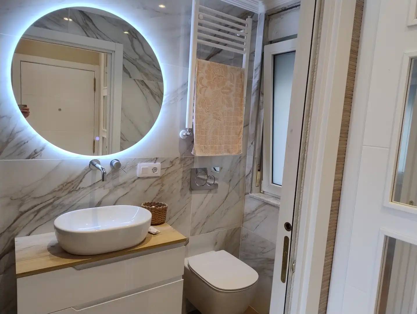 Bathroom of Flat for rent in Lugo  with Heating, Furnished and Oven