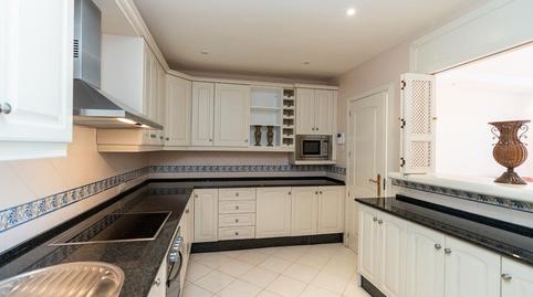 Foto 5 de Àtic en venda a Urbanización Cerrado de Elviria, 1, Elviria, Málaga