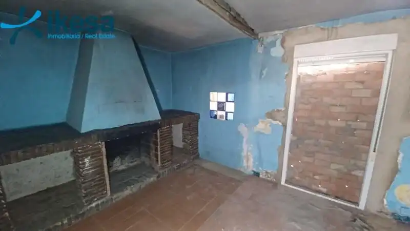 Casa adosada en venda a Paterna del Campo