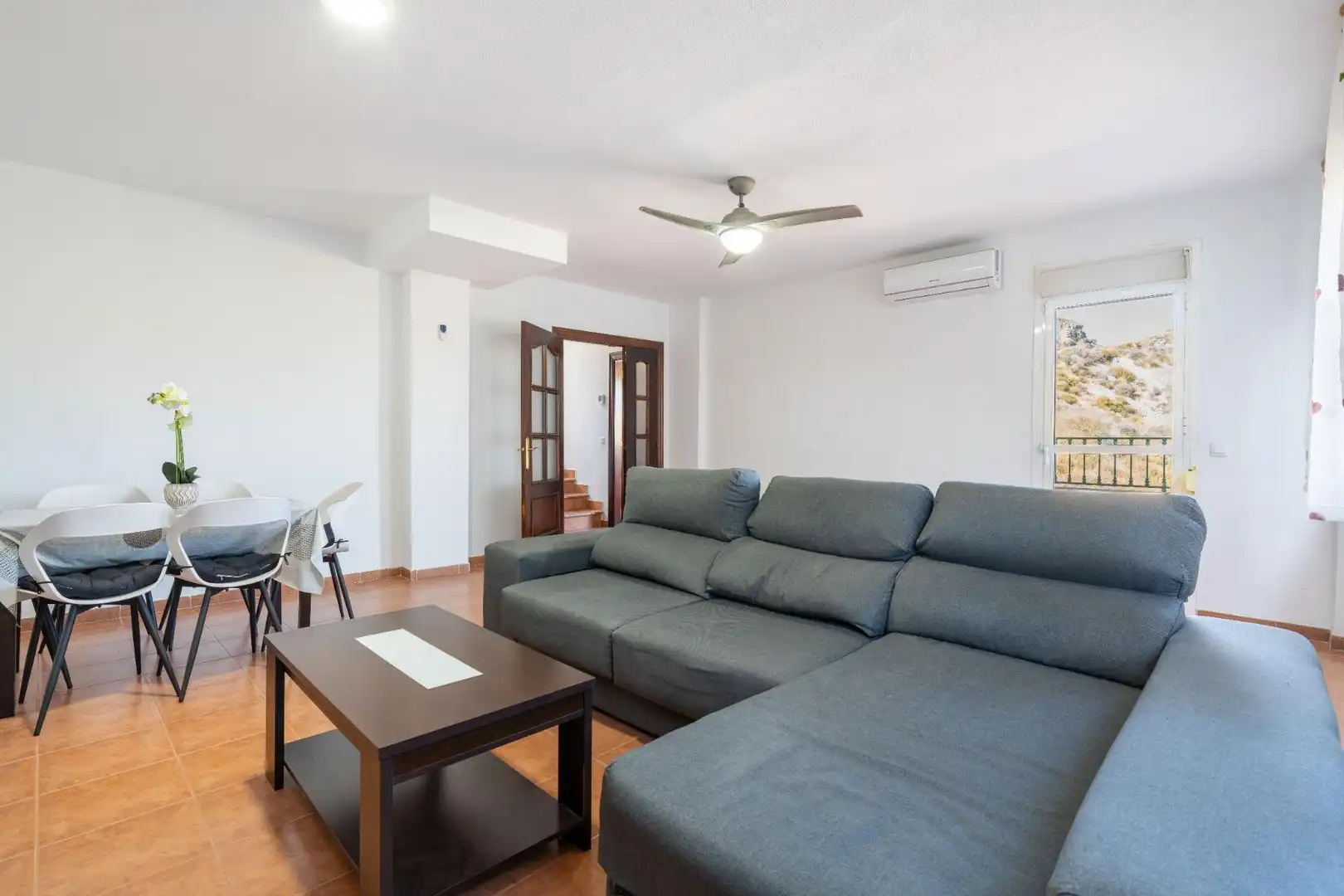 Wohnzimmer von Maisonette zum Verkauf in Vícar mit Klimaanlage, Heizung und Privatgarten