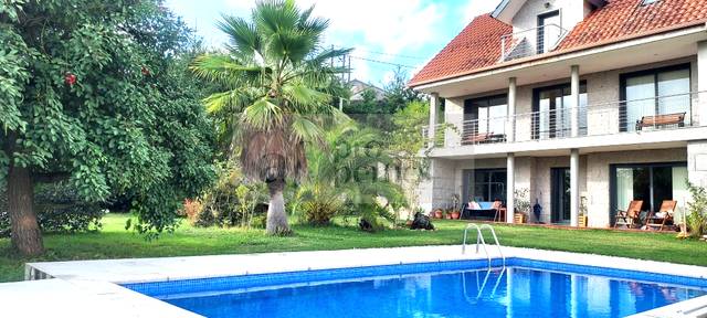 Casa-chalet en Venta en A Arrotea en Tomiño