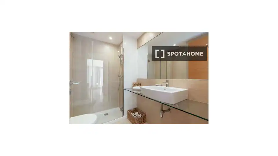 Flat with terrace to rent in Sant Martí, imagen 9