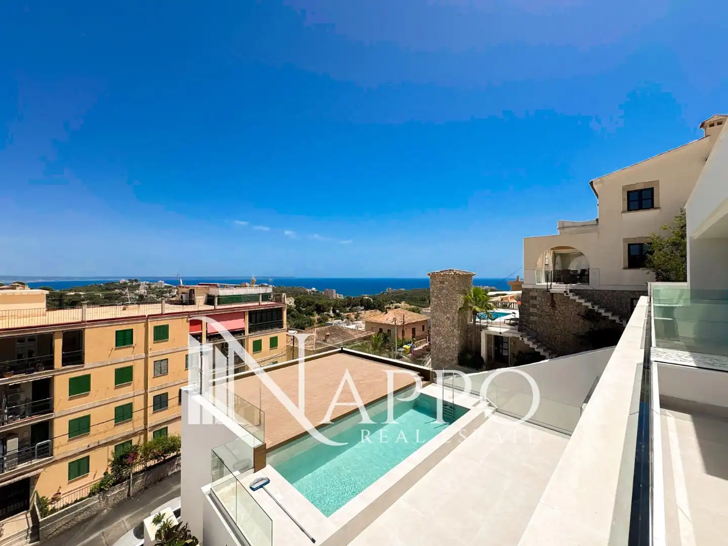 Vista exterior de Casa adosada en venda en  Palma de Mallorca amb Aire condicionat, Terrassa i Traster