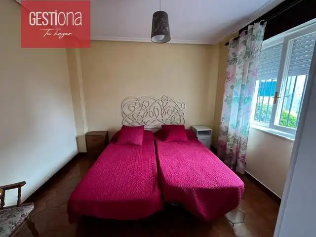 Dormitori de Casa o xalet en venda en Noja