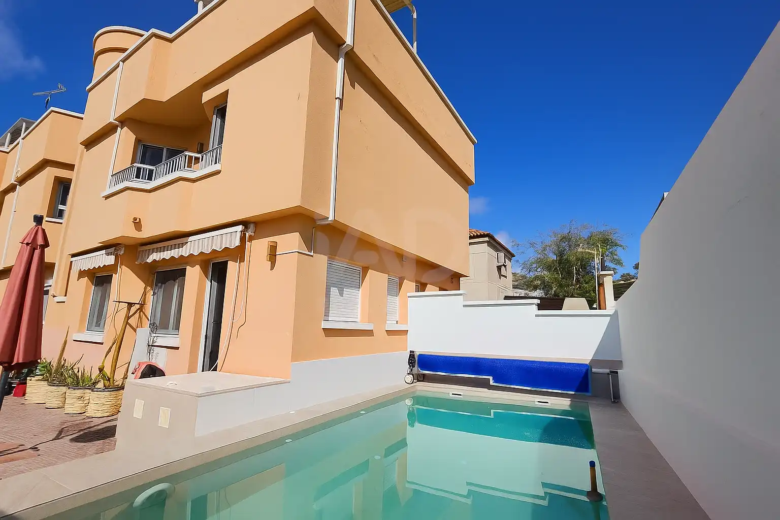 Piscina de Casa adosada en venta en Águilas con Aire acondicionado, Calefacción y Terraza