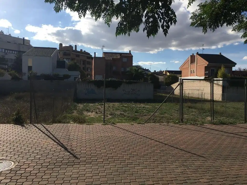 Terreny residencial en venda a Almansa