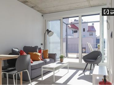 Appartamento con balcone in affitto a Barrio de Salamanca