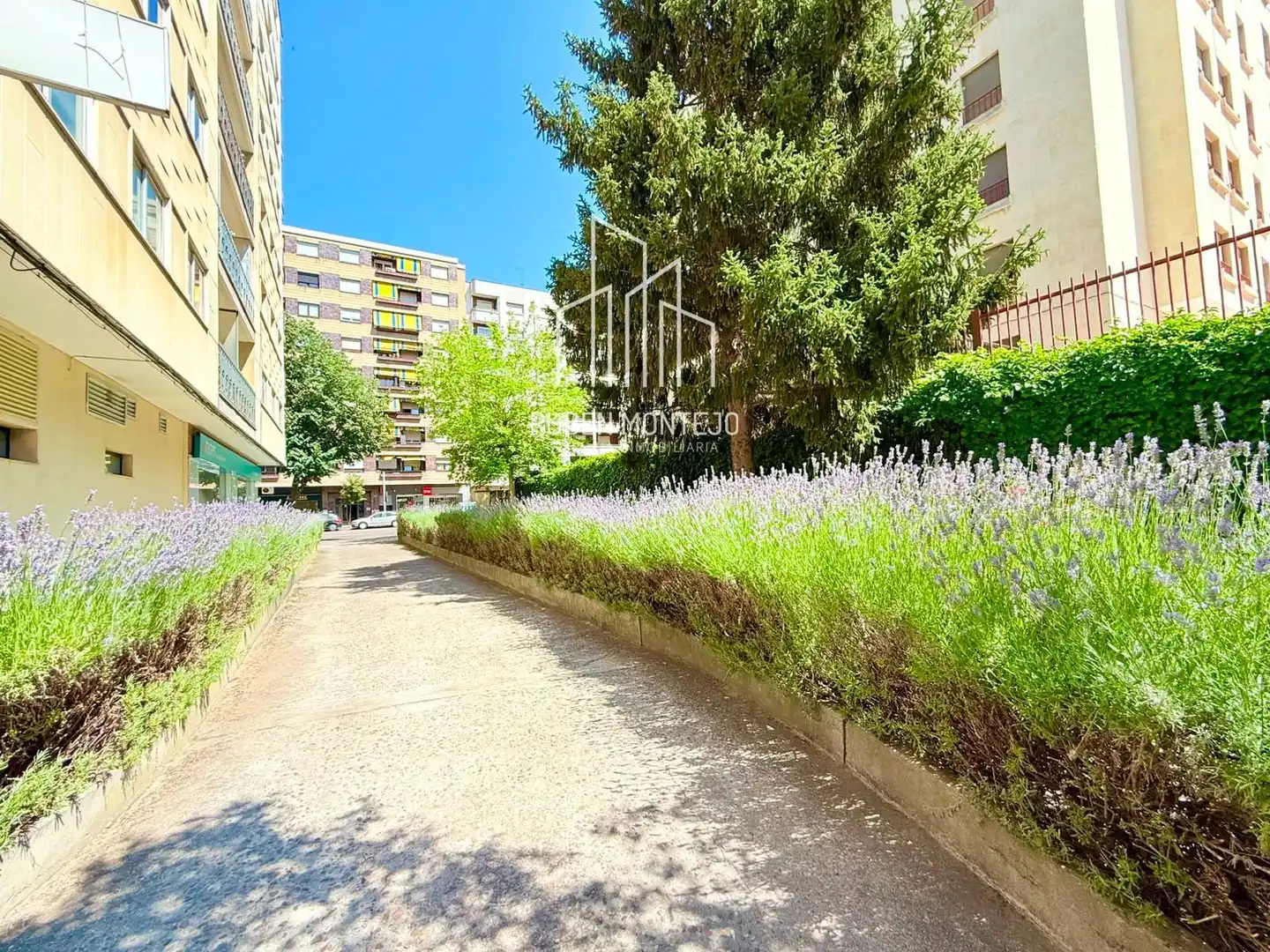 Vista exterior de Pis en venda en Salamanca amb Calefacció, Terrassa i Traster