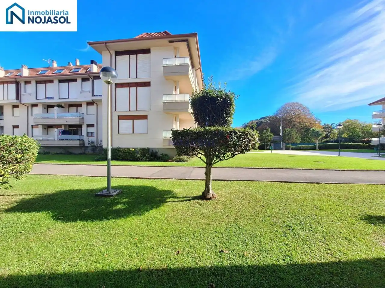 Apartament amb terrassa en venda a Calle Pinares, imagen 48
