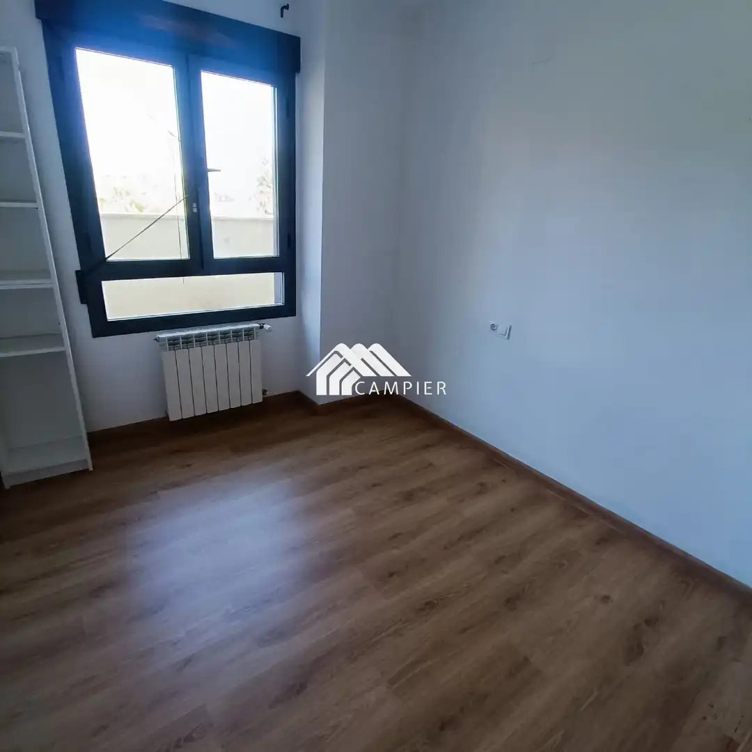 Habitación de Piso en venta en Albacete con Calefacción, Terraza y Trastero