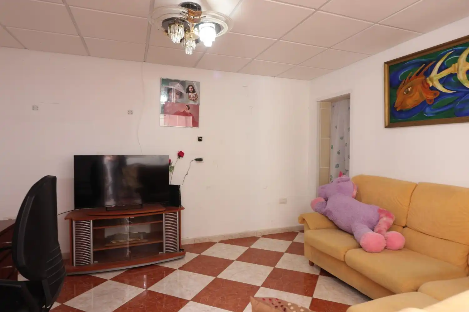 Sala d'estar de Casa o xalet en venda en Granadilla de Abona amb Jardí privat, Terrassa i Jacuzzi