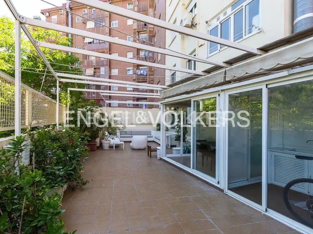Terrassa de Pis de lloguer en Valencia amb Aire condicionat, Calefacció i Parquet
