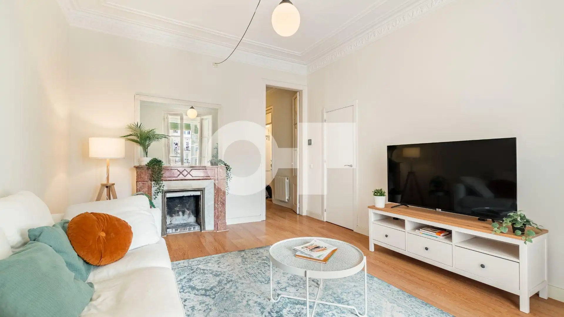 Piso con terraza en venta en Carrer Carrer Villarroel, imagen 10