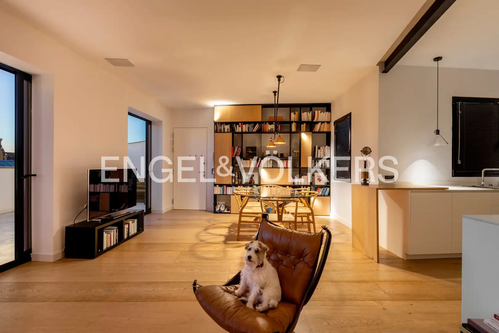 Sala d'estar de Àtic en venda en Madrid amb Aire condicionat, Calefacció i Terrassa