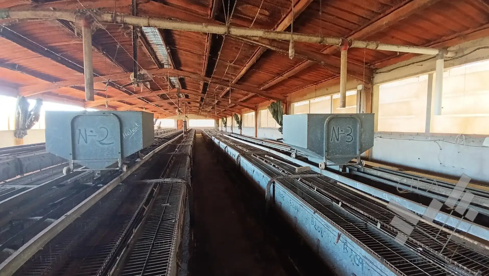 Vista exterior de Nave industrial en venta en Rossell