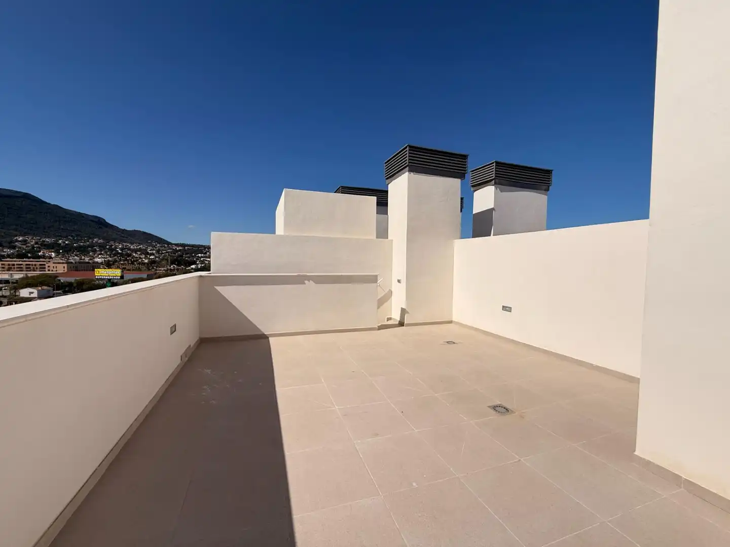 Terrasse von Dachboden zum Verkauf in Dénia mit Klimaanlage, Privatgarten und Terrasse