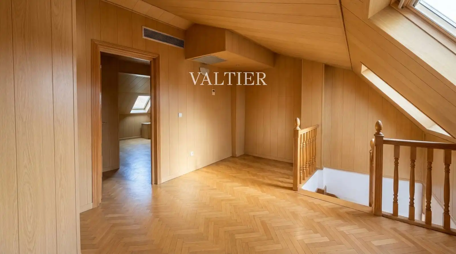 Attic for rent in DE GABRIEL DÍEZ, Cuatro Caminos - Azca