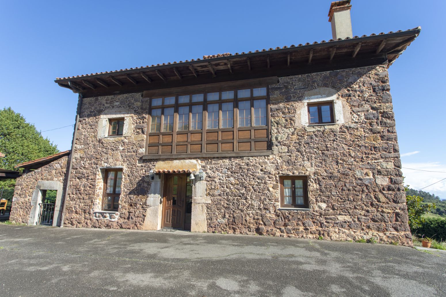 Vista exterior de Casa o chalet en venta en Soto del Barco con Calefacción