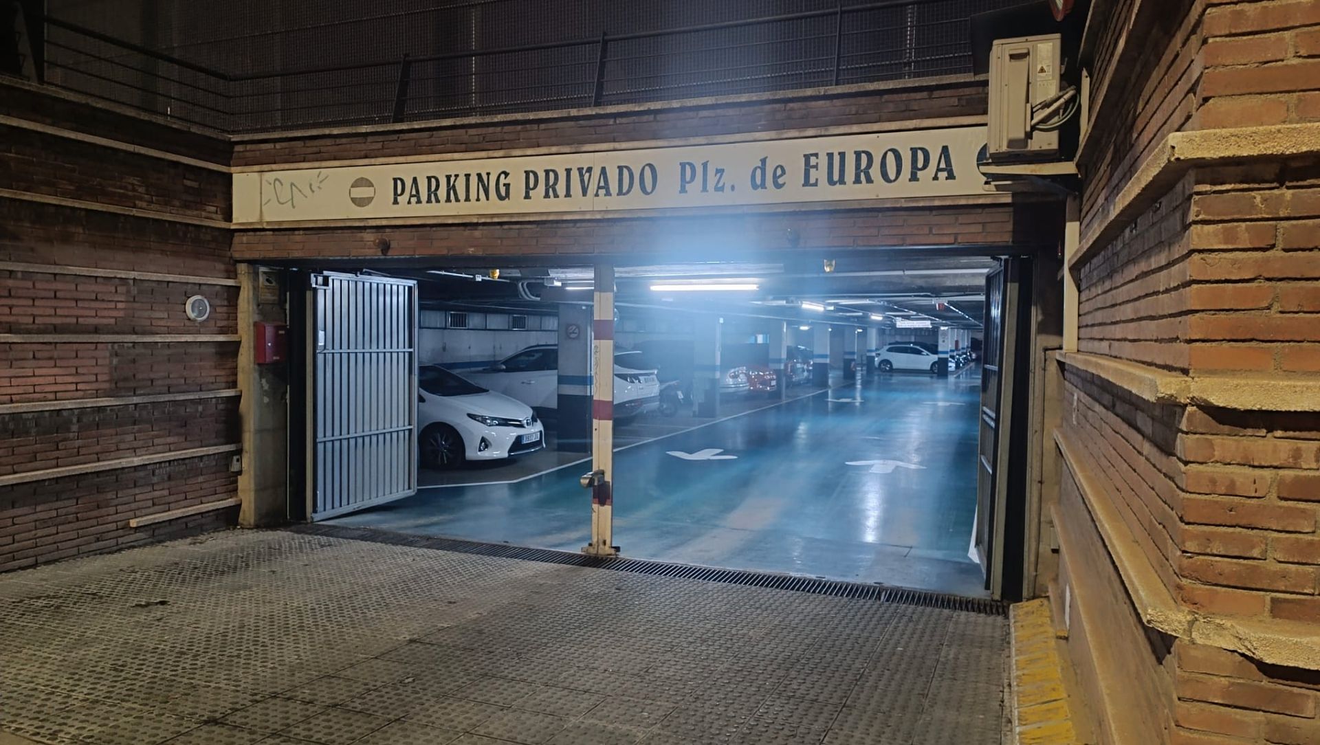 Parking of Garage for sale in Cornellà de Llobregat  with Alarm