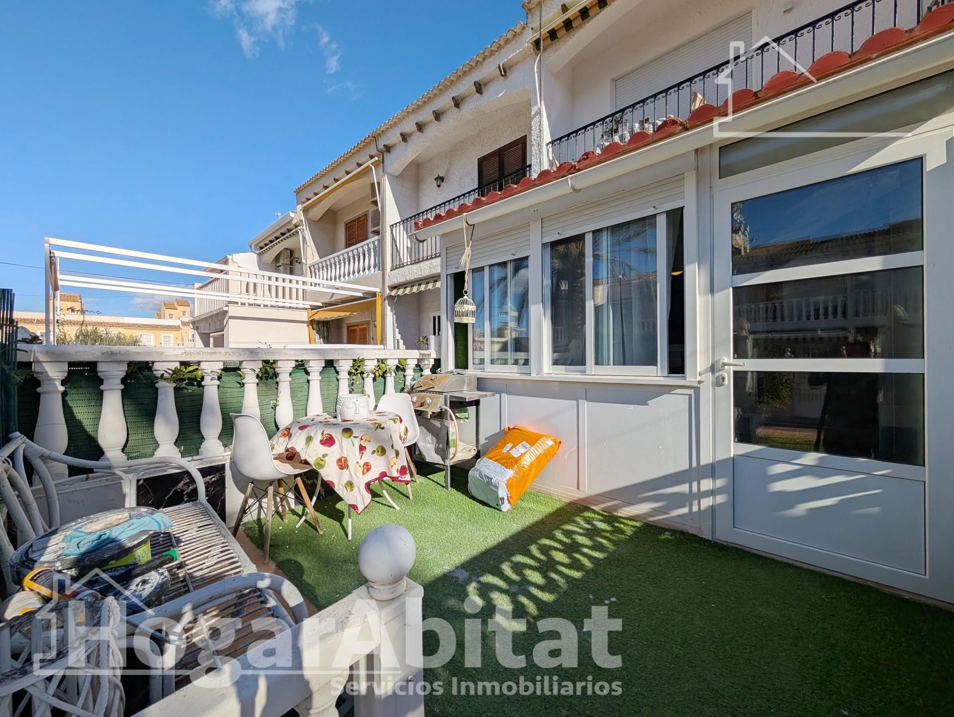 Vista exterior de Piso en venta en Santa Pola con Aire acondicionado, Terraza y Amueblado