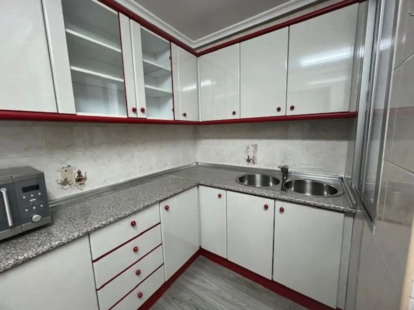 Flat with lift to rent in Avenida Primero de Mayo 94, imagen 21