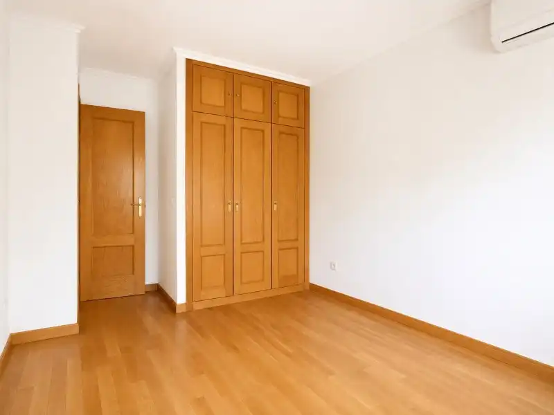 Schlafzimmer von Haus oder Chalet zum Verkauf in Torrelodones mit Klimaanlage, Heizung und Terrasse