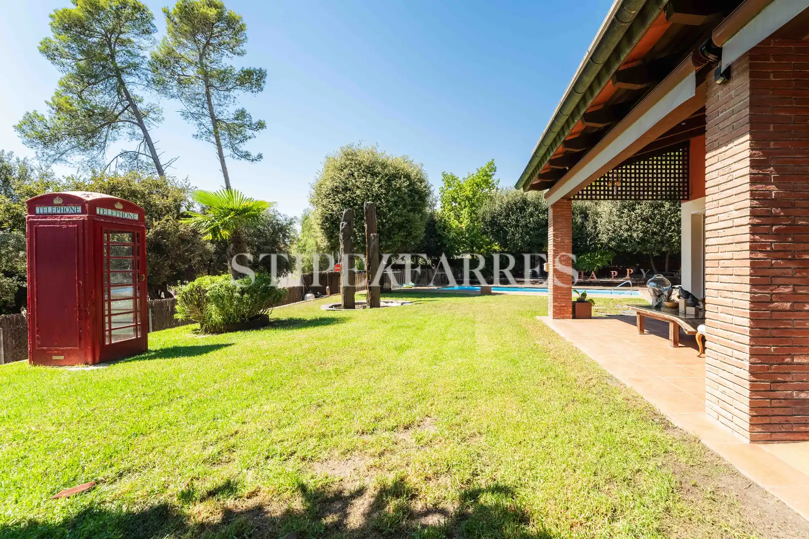 Jardí de Casa o xalet en venda en Barcelona amb Aire condicionat, Calefacció i Jardí privat