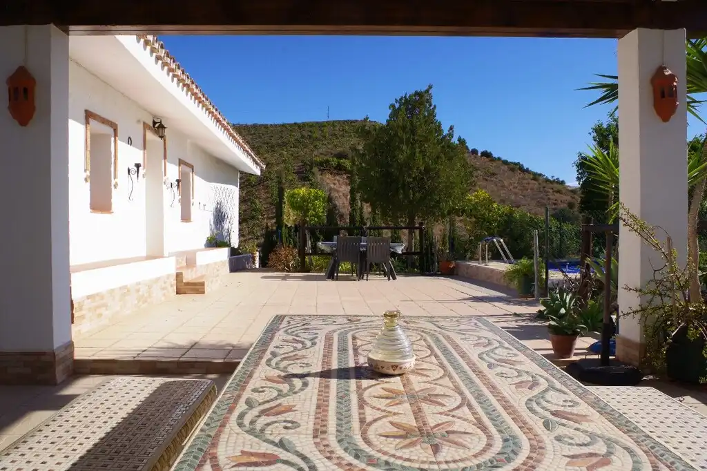 Casa rustica con piscina in vendita a Vélez-Málaga ciudad