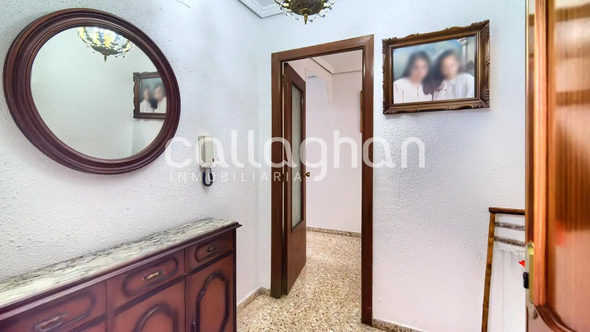 Flat for sale in Silla  with Air Conditioner, Heating and Balcony