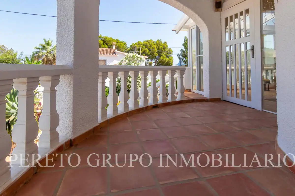 Detached house with pool for sale in El Montgó, imagen 7