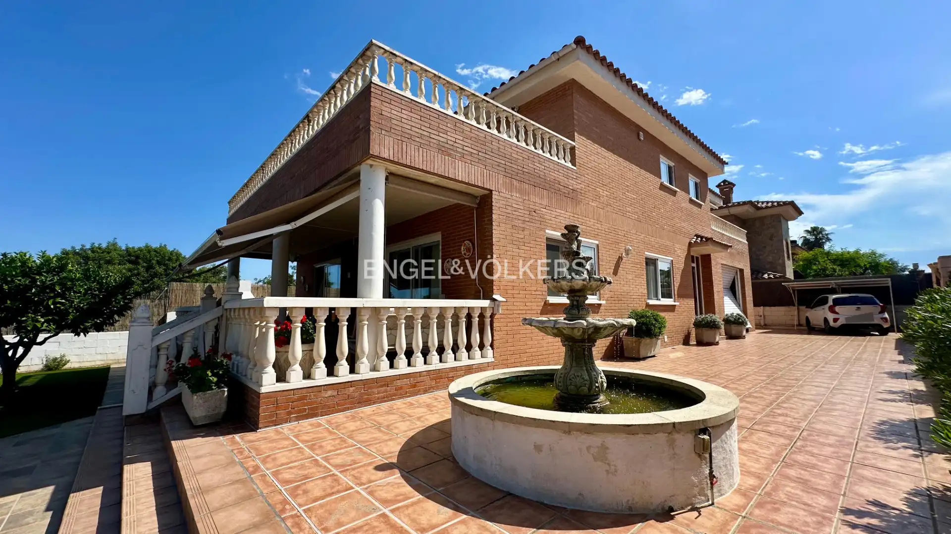 Vista exterior de Casa o xalet en venda en Almoster amb Aire condicionat, Calefacció i Jardí privat