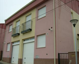 Vista exterior de Casa adosada de lloguer en Alcolea de Tajo amb Terrassa i Balcó