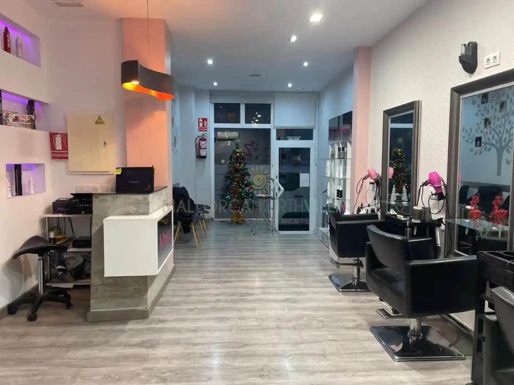 Gewerbefläche zur Übernahme in Carrer del Llevant