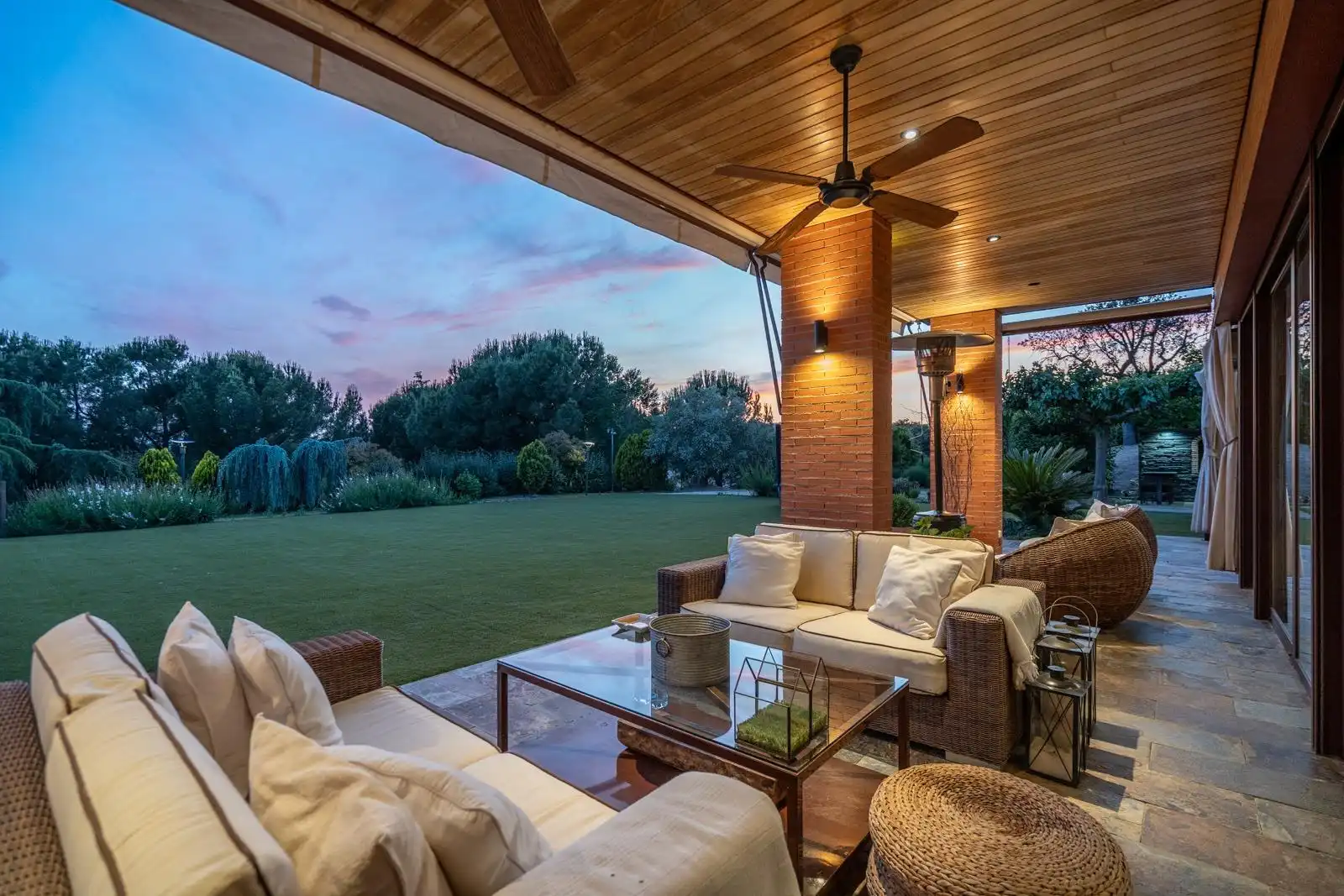 Terraza de Casa o chalet en venta en Las Rozas de Madrid con Aire acondicionado, Calefacción y Jardín privado