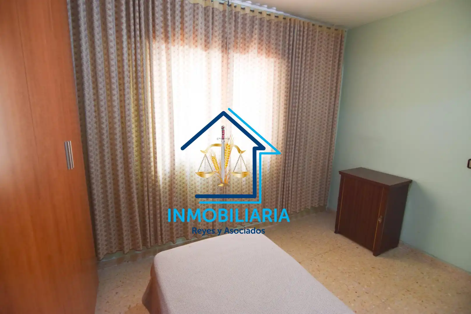 Schlafzimmer von Wohnung zum Verkauf in Córdoba mit Klimaanlage