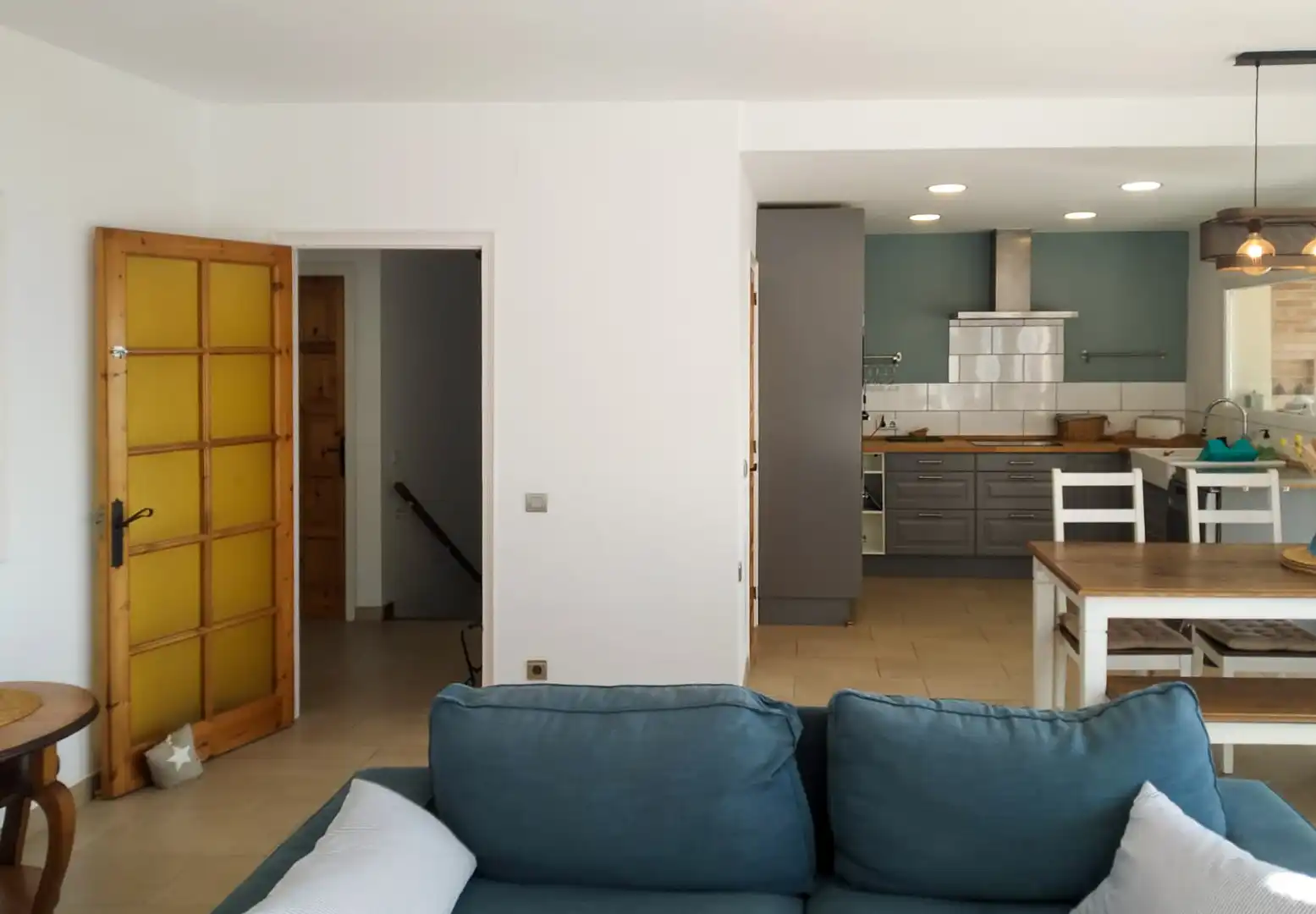 Casa con terraza en venta en Carrer Escoles, imagen 6
