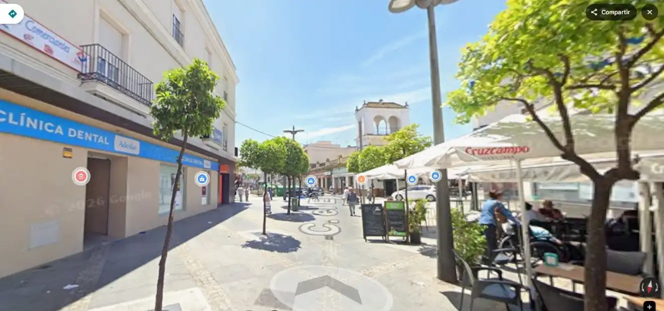 Außenansicht von Wohnung zum Verkauf in Dos Hermanas mit Klimaanlage, Terrasse und Möbliert