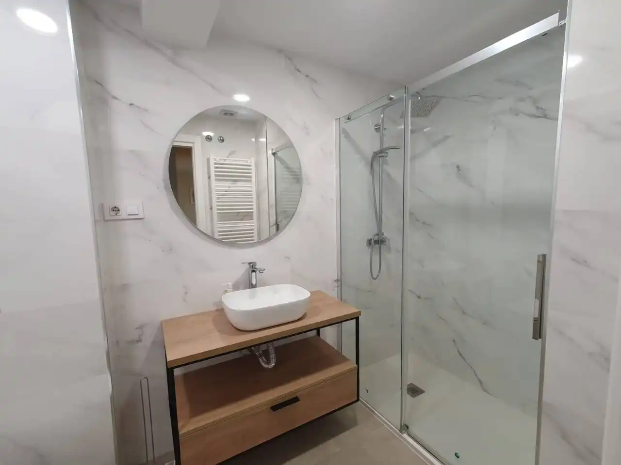 Baño de Piso de alquiler en Badajoz con Aire acondicionado, Calefacción y Parquet