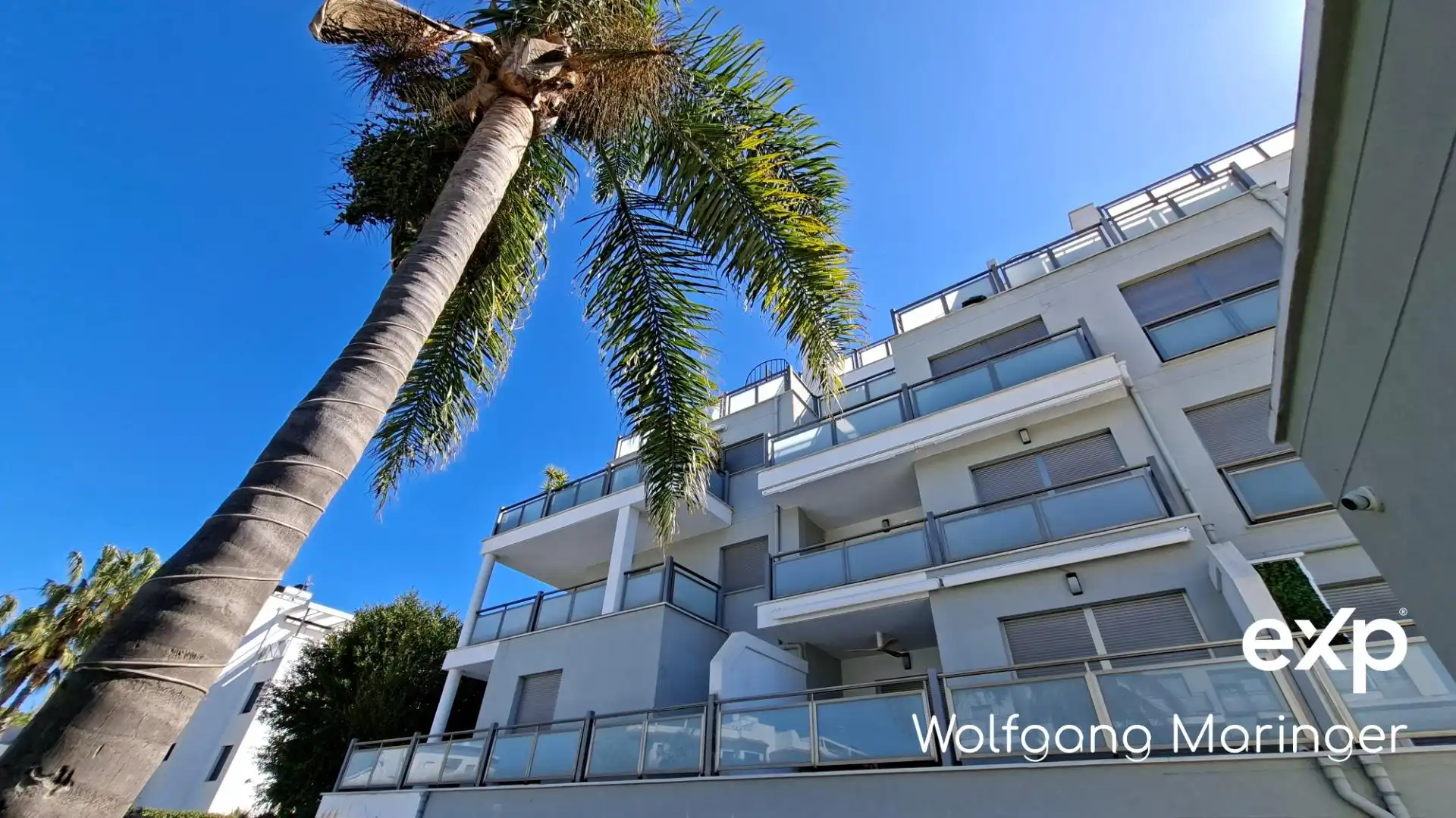 Vista exterior de Dúplex en venda en Oliva amb Aire condicionat, Calefacció i Jardí privat